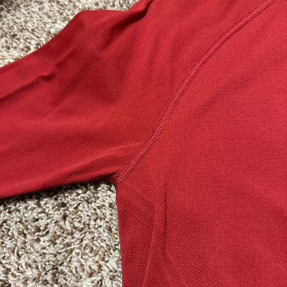 ATHLETA MOMENTUM SEAMLESS TOP - Picture 3 of 6